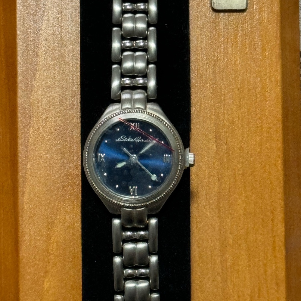 Eddie Bauer women’s watch